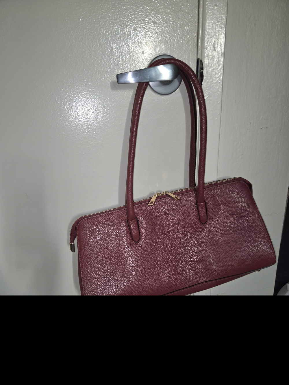 Classic Structured Women's Handbag in Burgundy